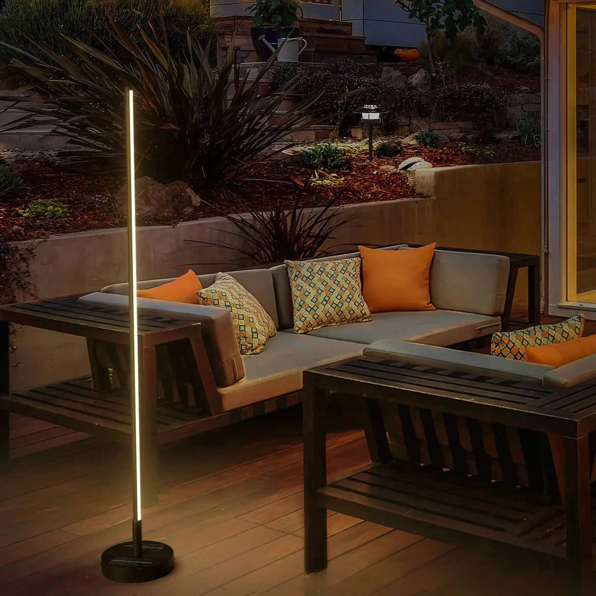 Modern Solar Floor Lamp  LED Outdoor Garden Light - Product detail 4