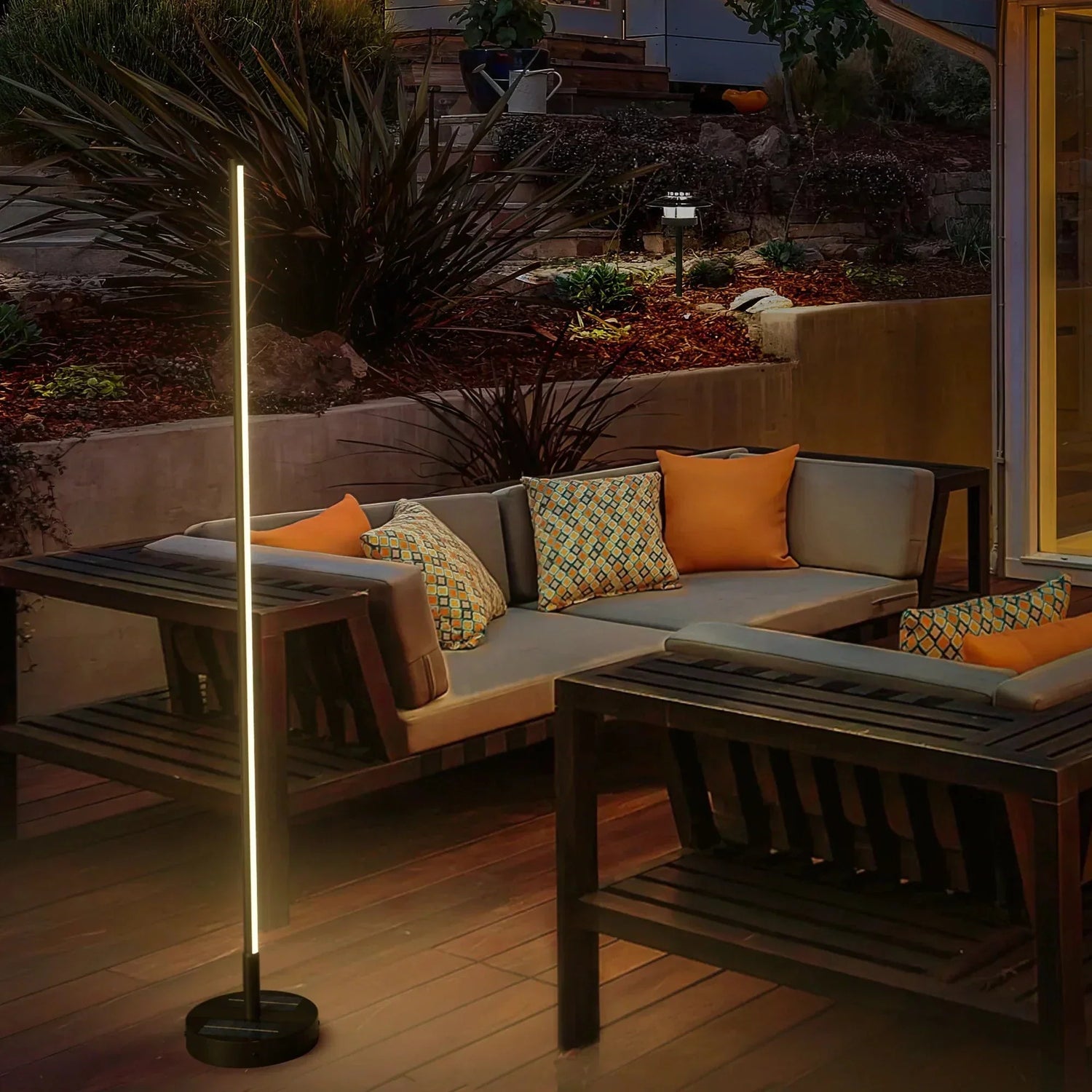 Modern Solar Floor Lamp  LED Outdoor Garden Light - Product detail 4