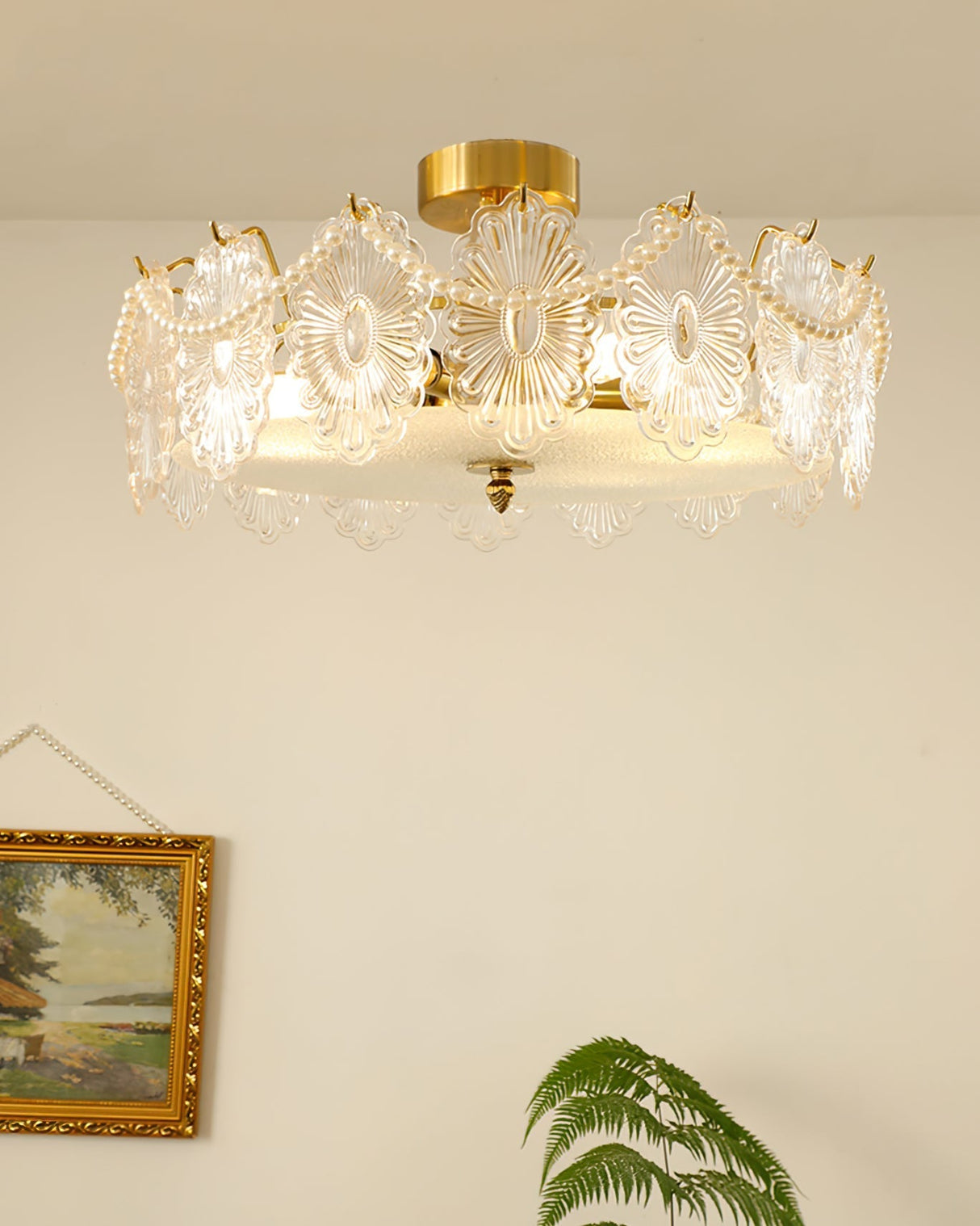 Floral Glass Ceiling Light Brass Frame with Petal Design - Product detail 8