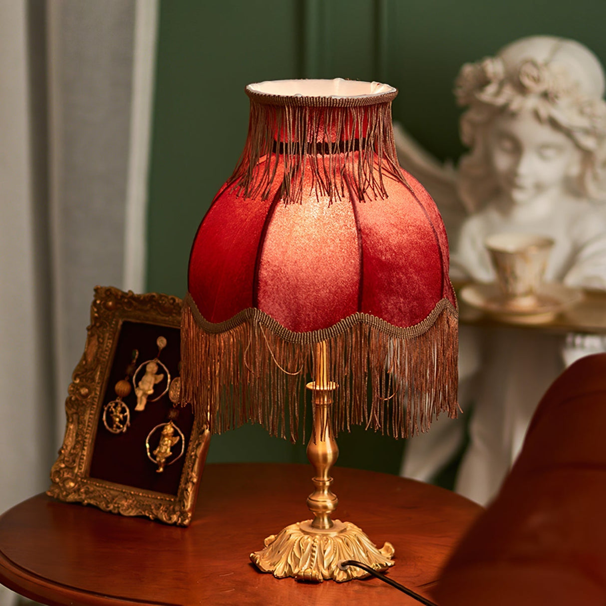 Vintage Table Lamp Brass Base with Fringed Velvet Shade - Product detail 9