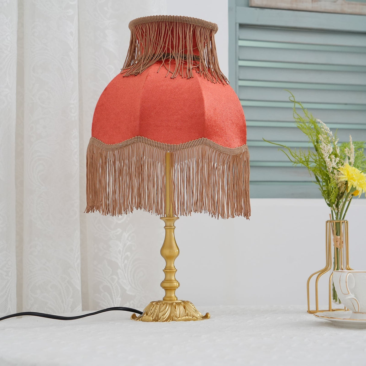 Vintage Table Lamp Brass Base with Fringed Velvet Shade - Product detail 29