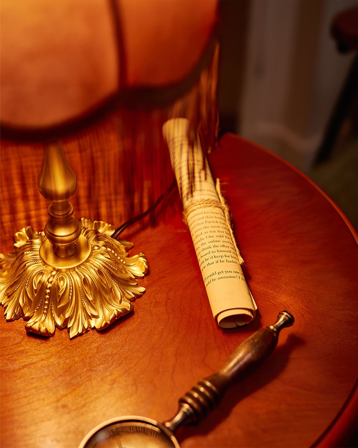 Vintage Table Lamp Brass Base with Fringed Velvet Shade - Product detail 25