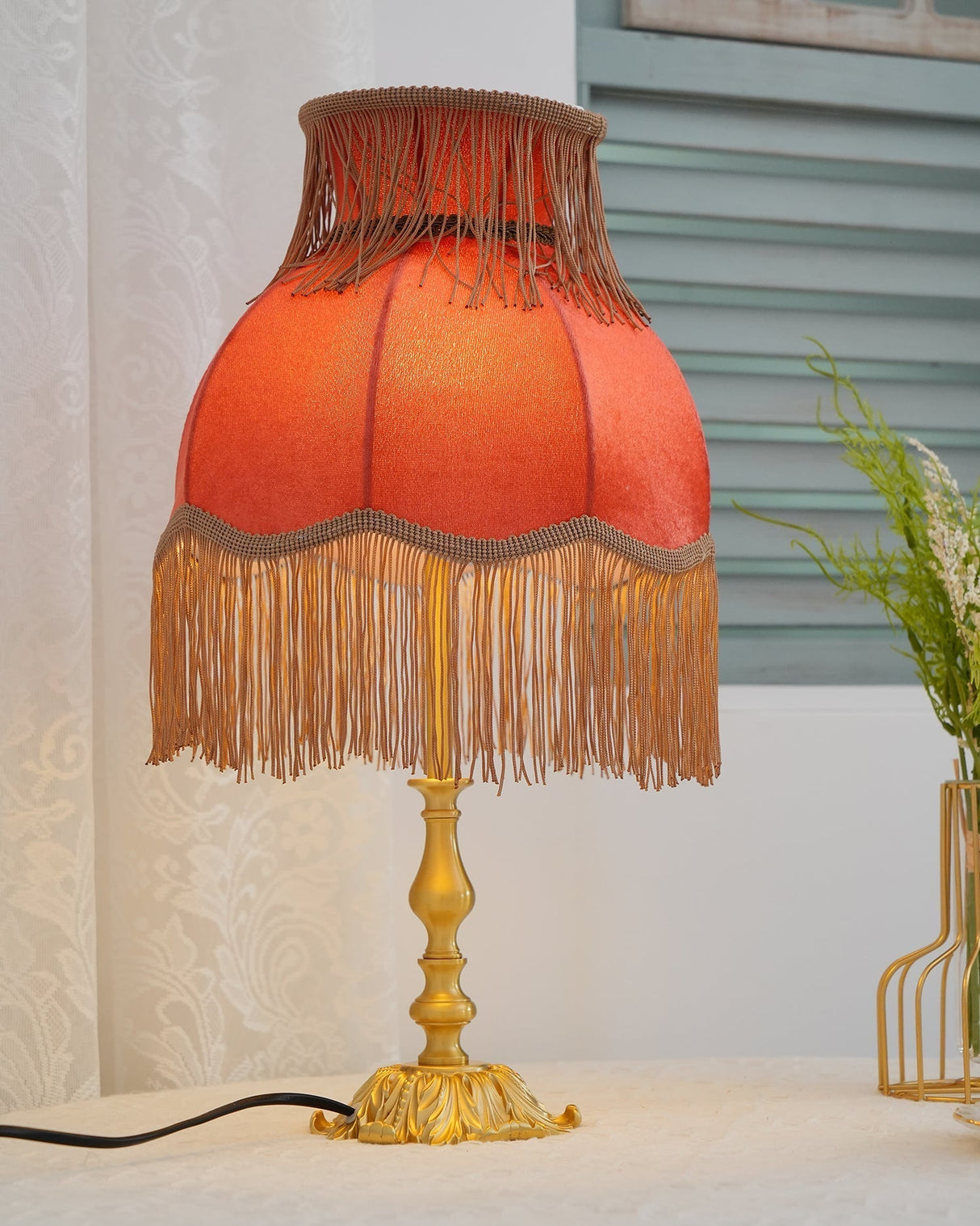 Vintage Table Lamp Brass Base with Fringed Velvet Shade - Product detail 20