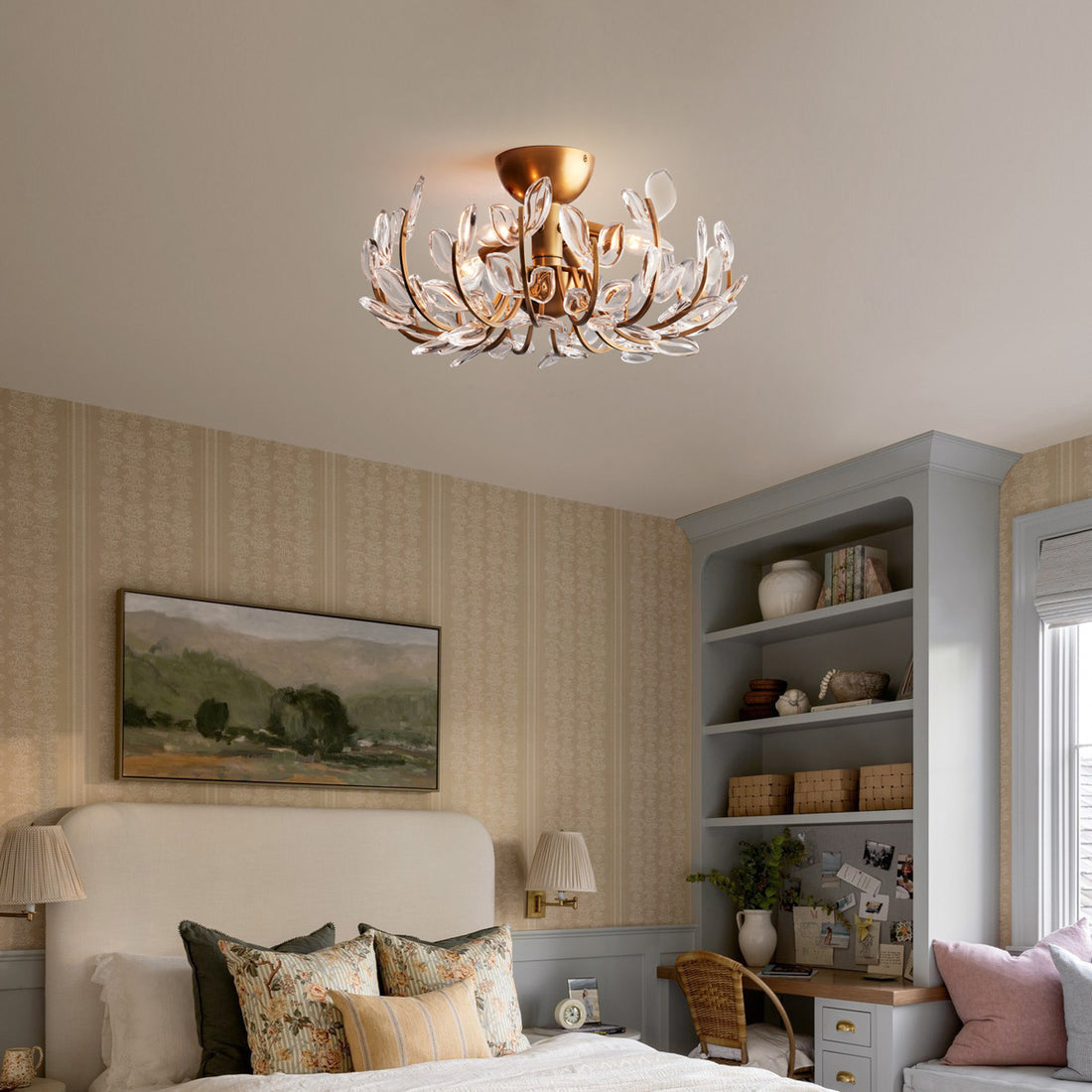 Floral Ceiling Light Crystal Glass Petals with Brass Base - Product detail 5