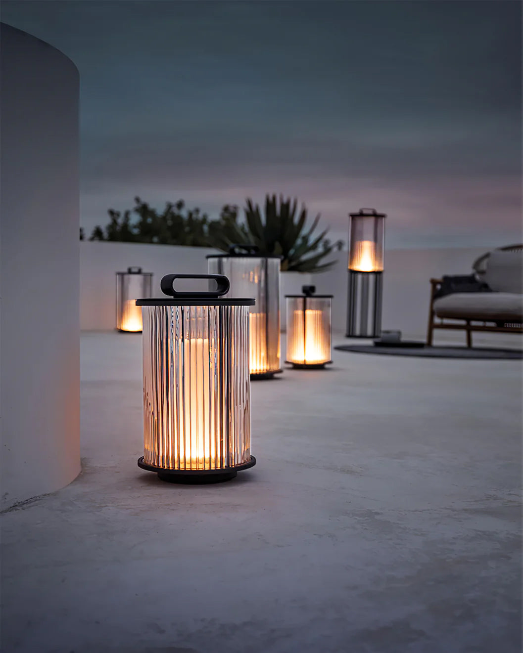 Solar Garden Lantern  Ribbed Glass with Black Frame - Product detail 5
