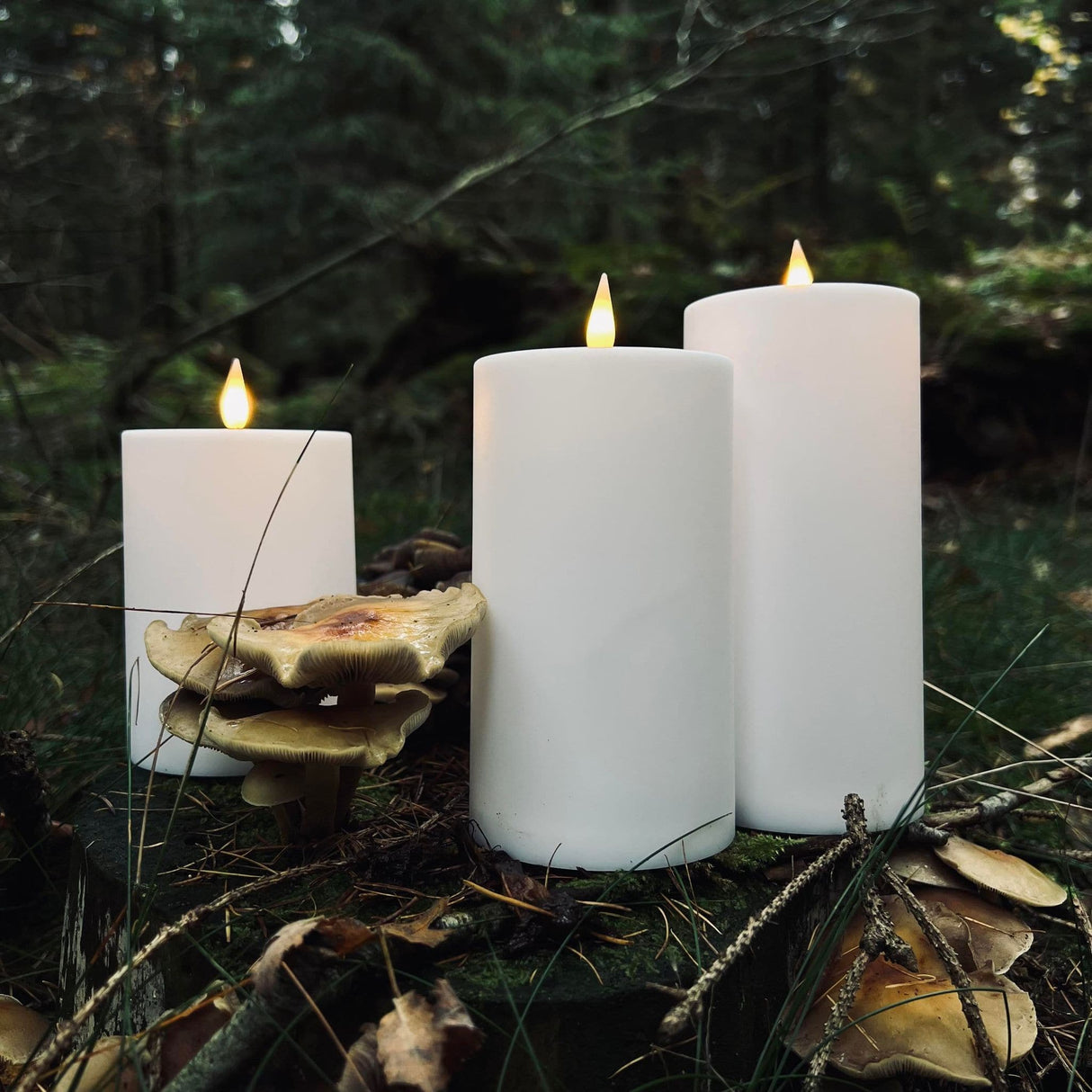 Outdoor LED Flameless Candles Waterproof Remote Control Set of 3 - Product detail 4