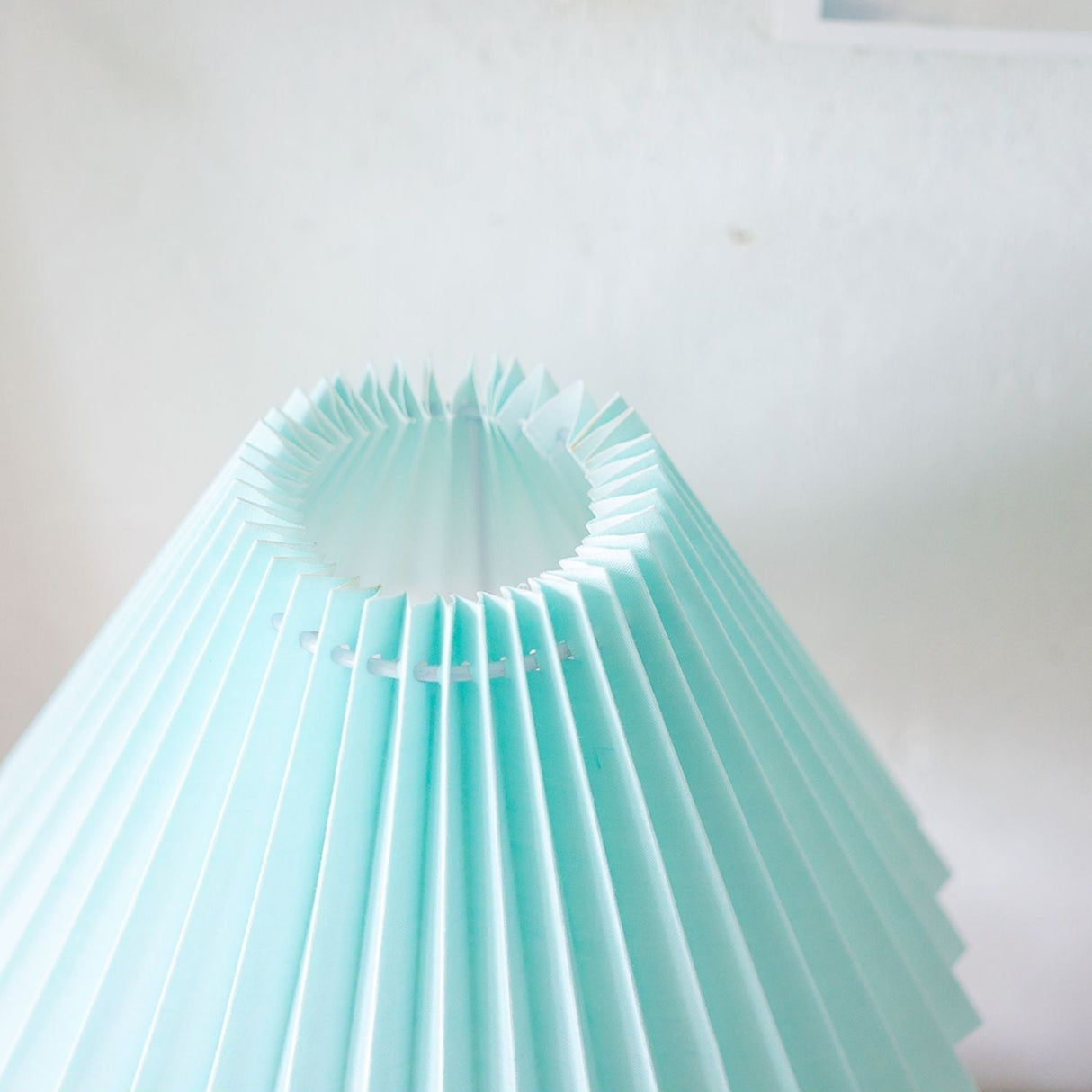 Mid Century Table Lamp Pleated Shade Ceramic Base - Product detail 10