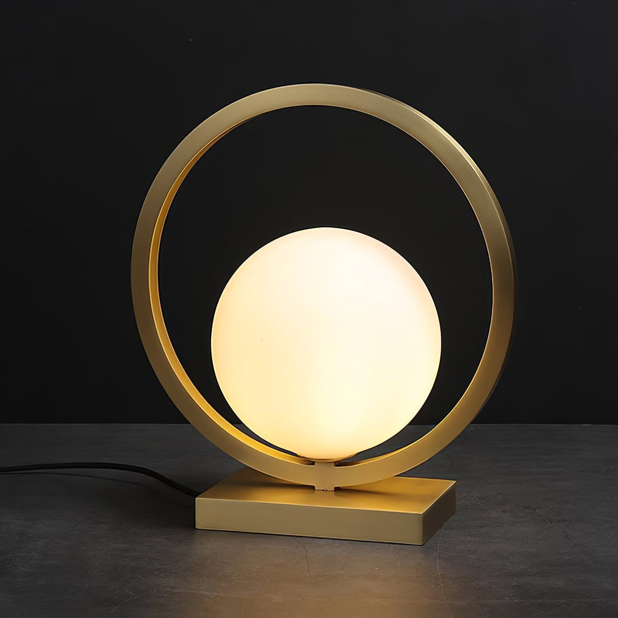 Modern Table Lamp Brass Circle Globe Design - Detailed view
