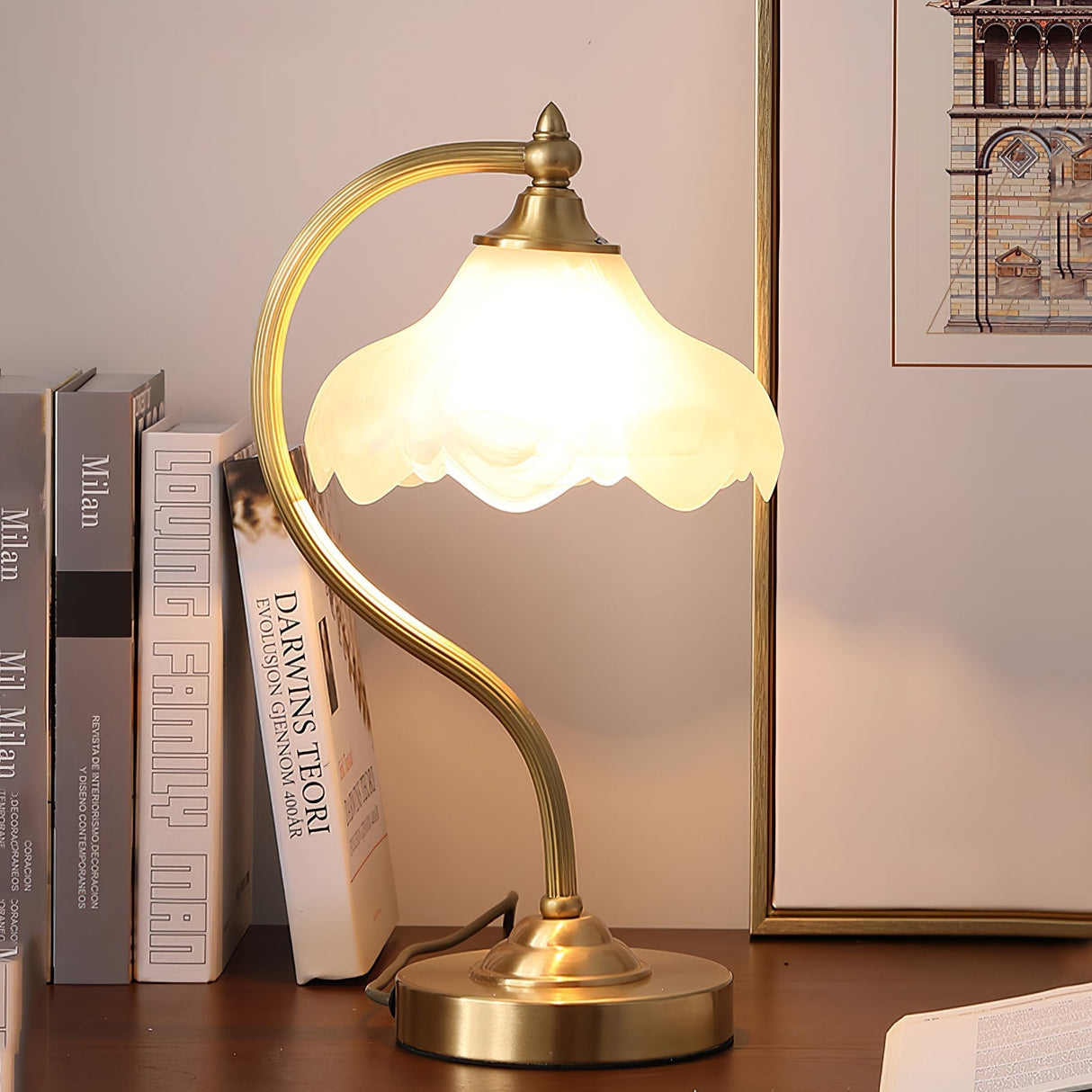 Vintage Table Lamp Magnolia Glass Shade with Brass Stand - Product detail 8