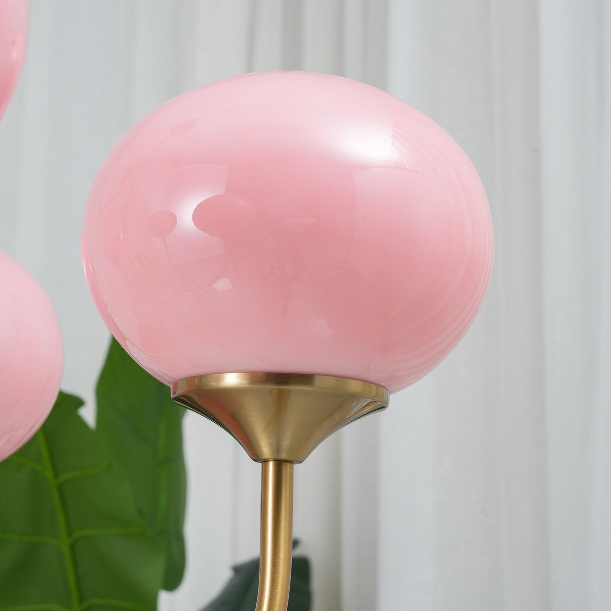 Modern Globe Chandelier Pink Glass with Brass Arms - Product detail 53