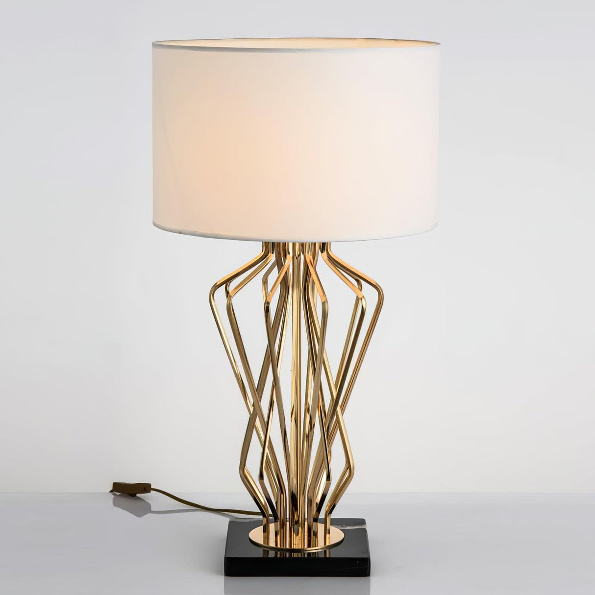 Modern Table Lamp Geometric Gold Metal Base - Product example