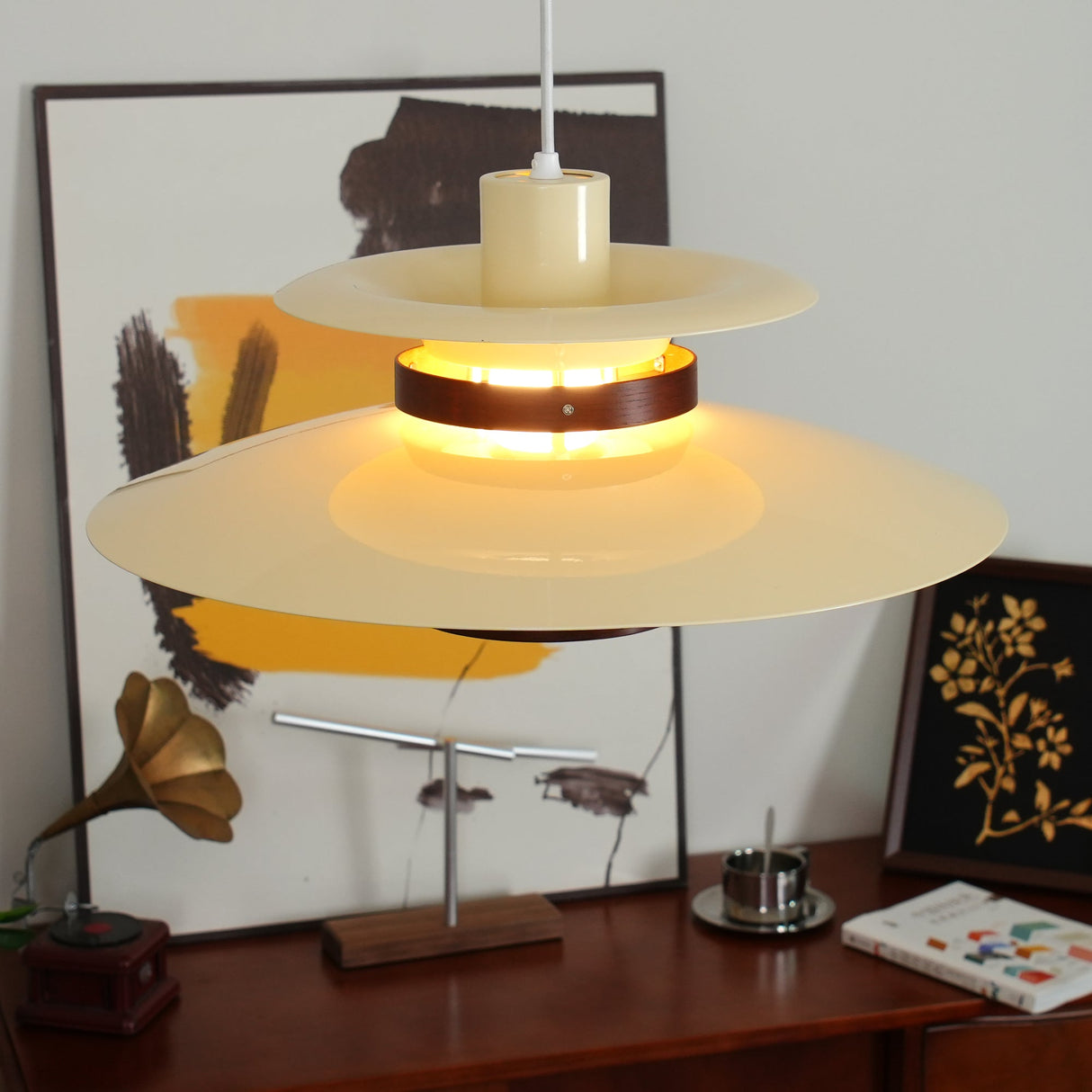 Modern Pendant Light Layered Metal Disc Design - Detailed view