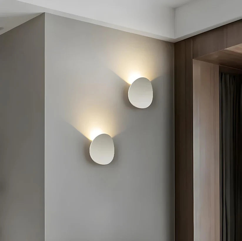 Modern LED Wall Lamp Curved Metal Disc Design - Product example