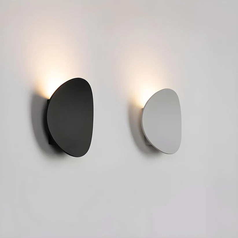 Modern LED Wall Lamp Curved Metal Disc Design - Product detail 4