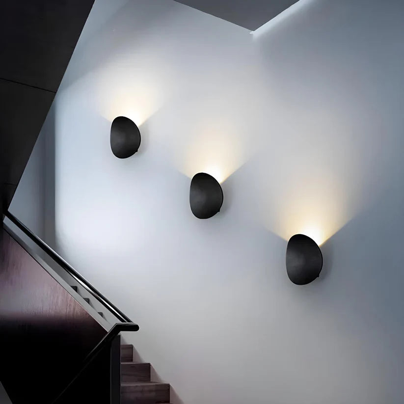 Modern LED Wall Lamp Curved Metal Disc Design - Product detail 6