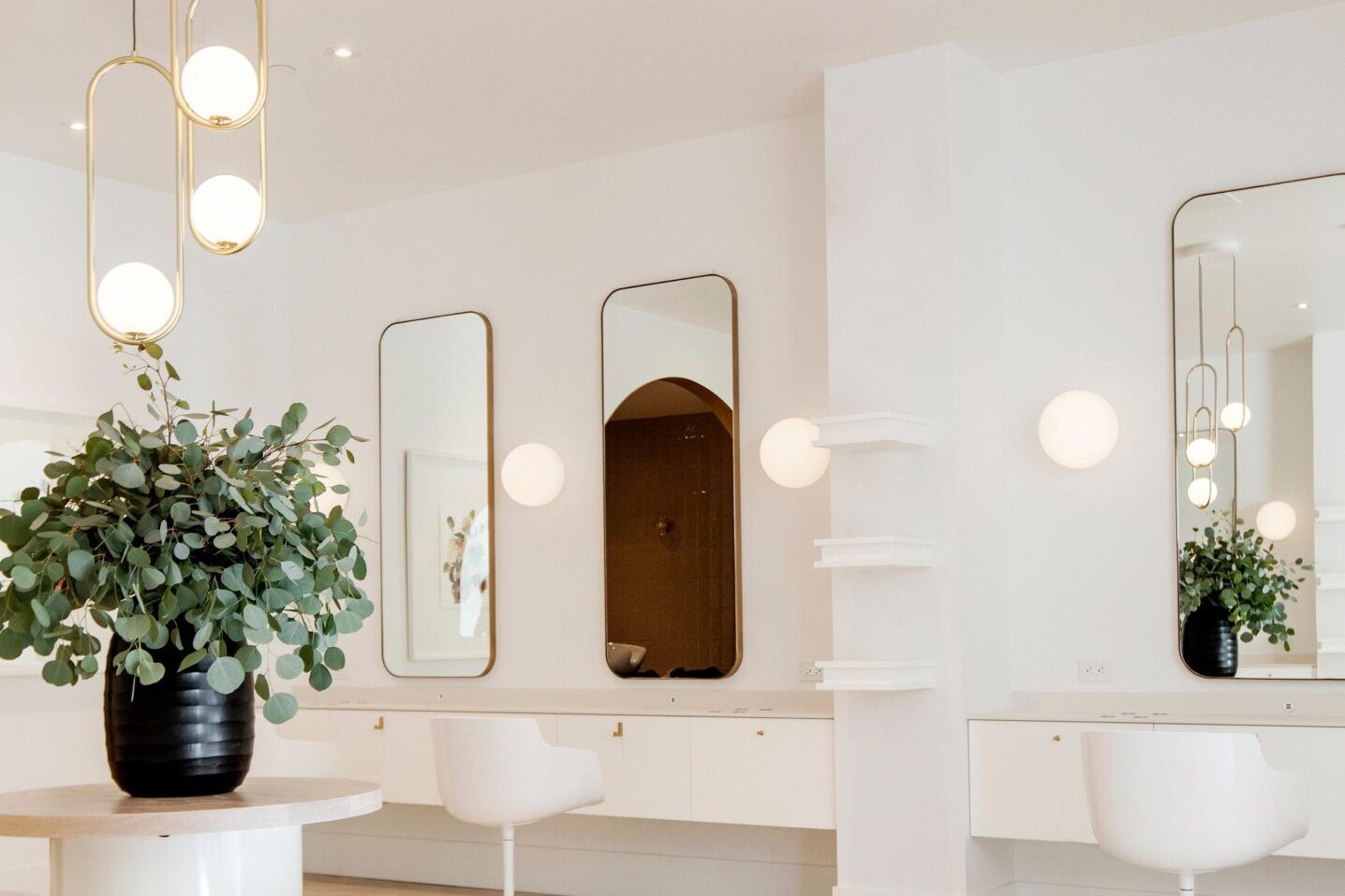 Modern Globe Pendant Light  Brushed Gold Arc Frame - Product detail 68