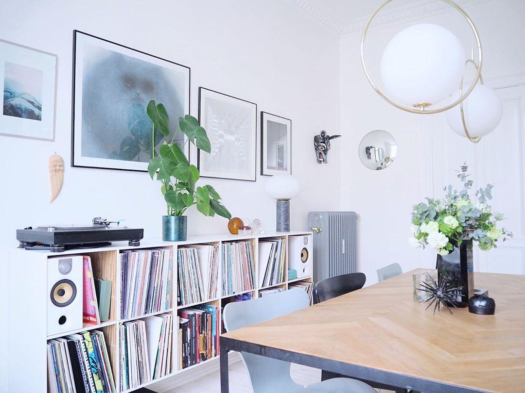 Modern Globe Pendant Light  Brushed Gold Arc Frame - Product detail 49