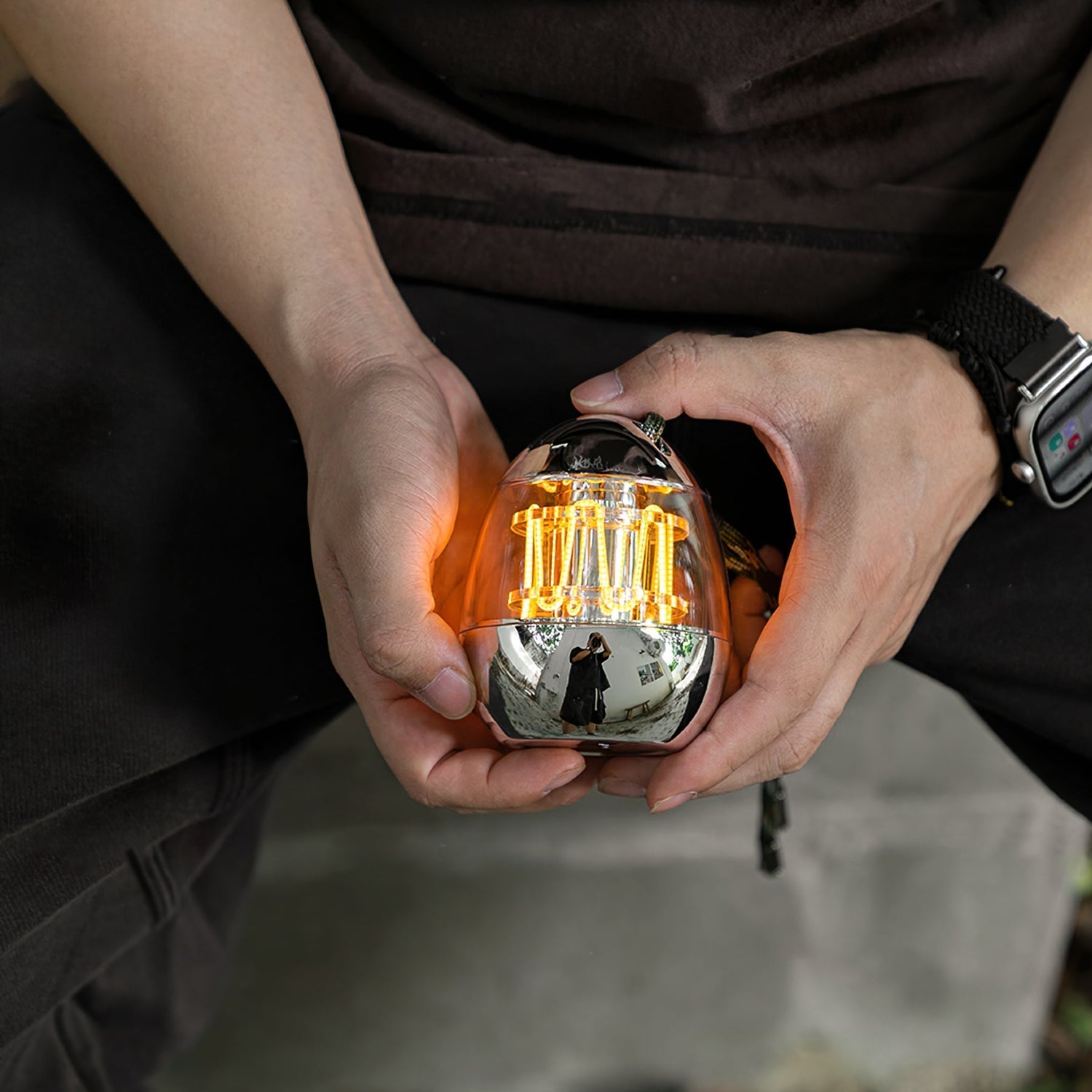 Portable LED Lantern  Egg-Shaped Chrome Design - Product detail 8