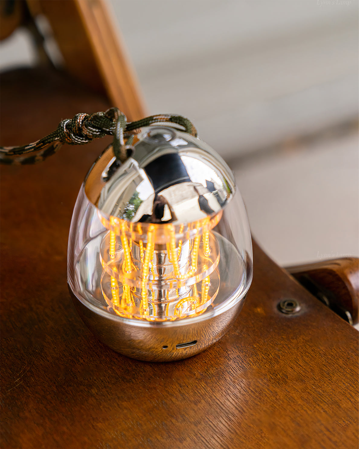 Portable LED Lantern  Egg-Shaped Chrome Design - Product detail 6
