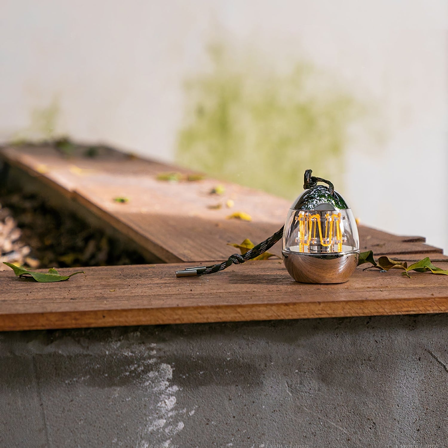Portable LED Lantern  Egg-Shaped Chrome Design - Product detail 5