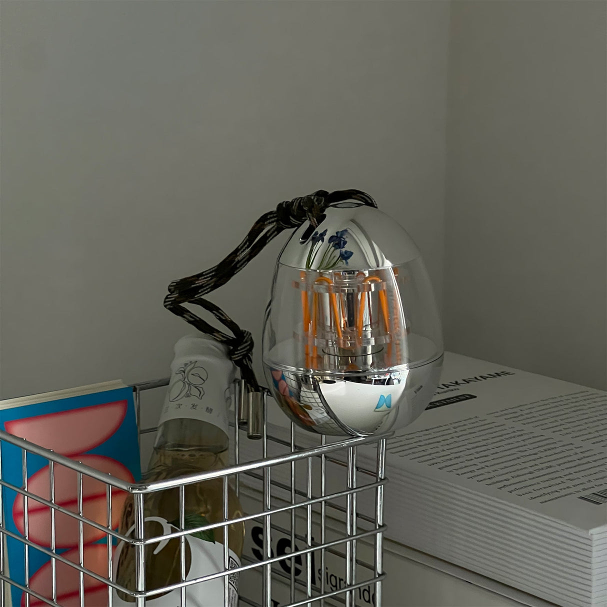 Portable LED Lantern  Egg-Shaped Chrome Design - Product detail 7