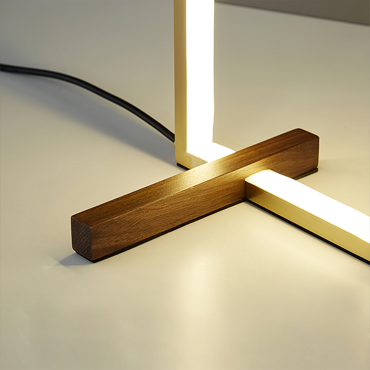 Modern LED Table Lamp Copper Frame with Walnut Accents - Product detail 8