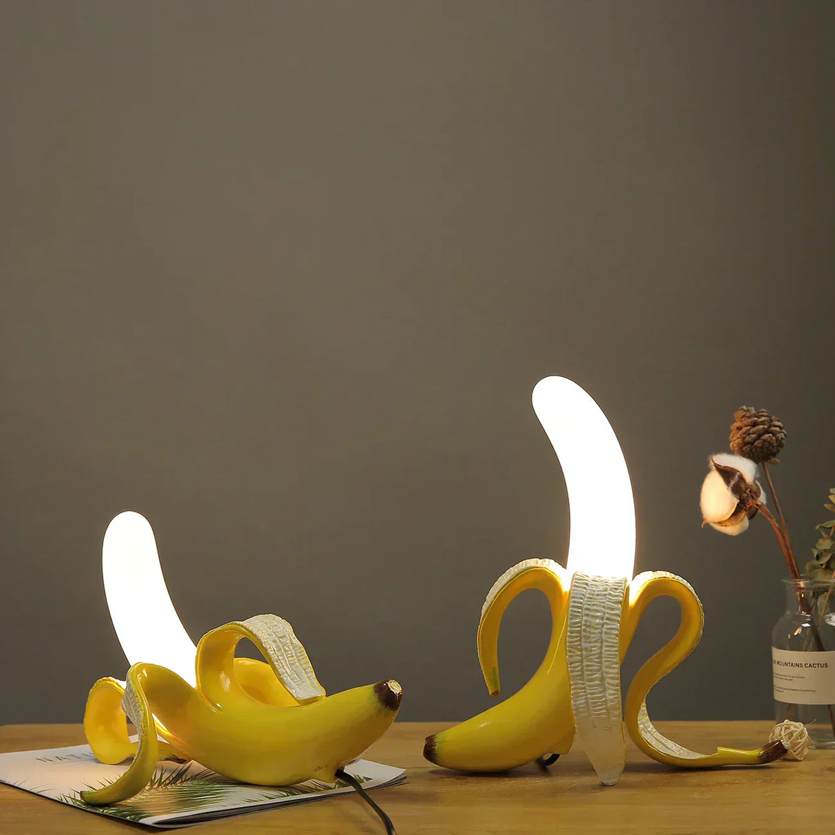 Modern Table Lamp  Golden Banana Design - Product detail 4