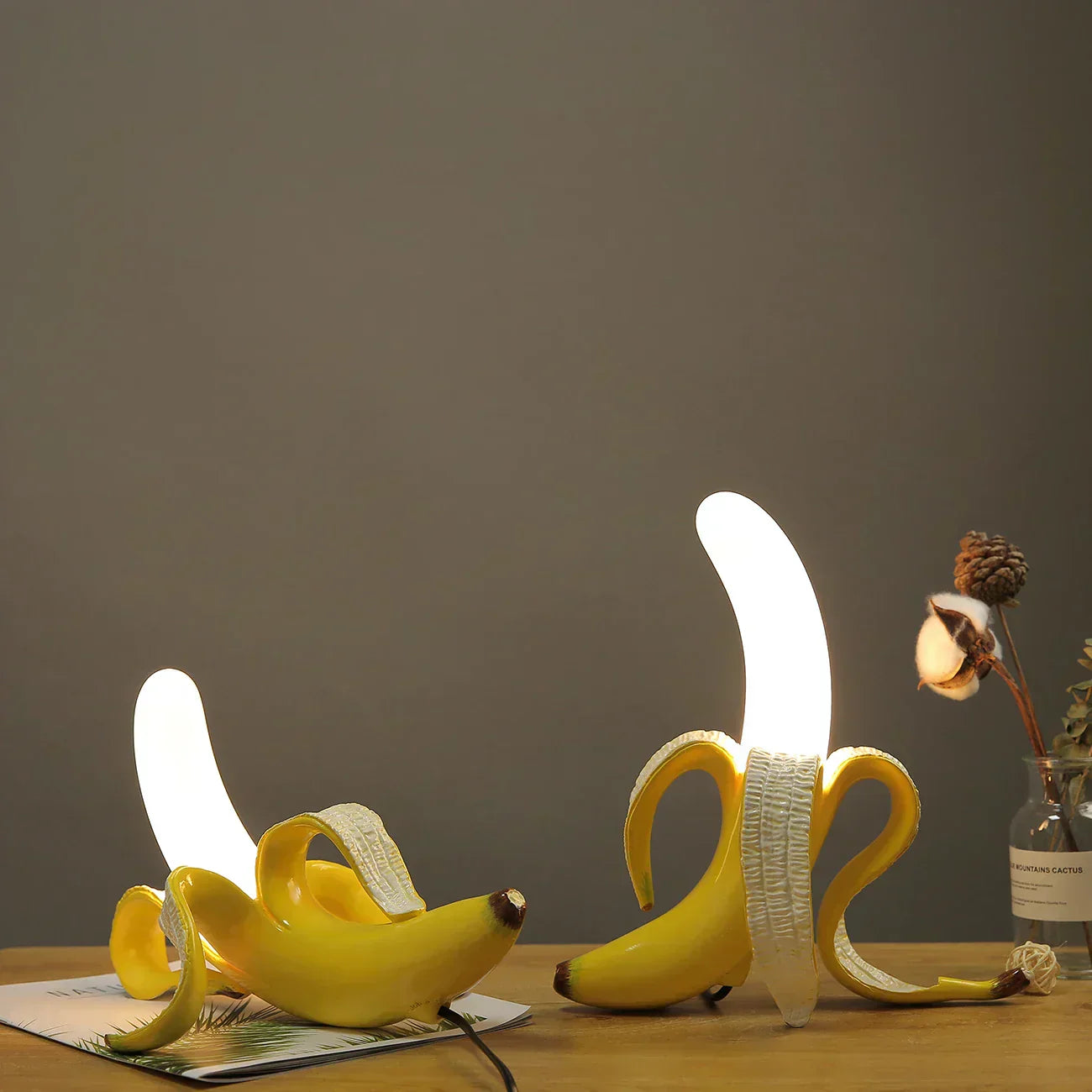 Modern Table Lamp  Golden Banana Design - Product detail 4