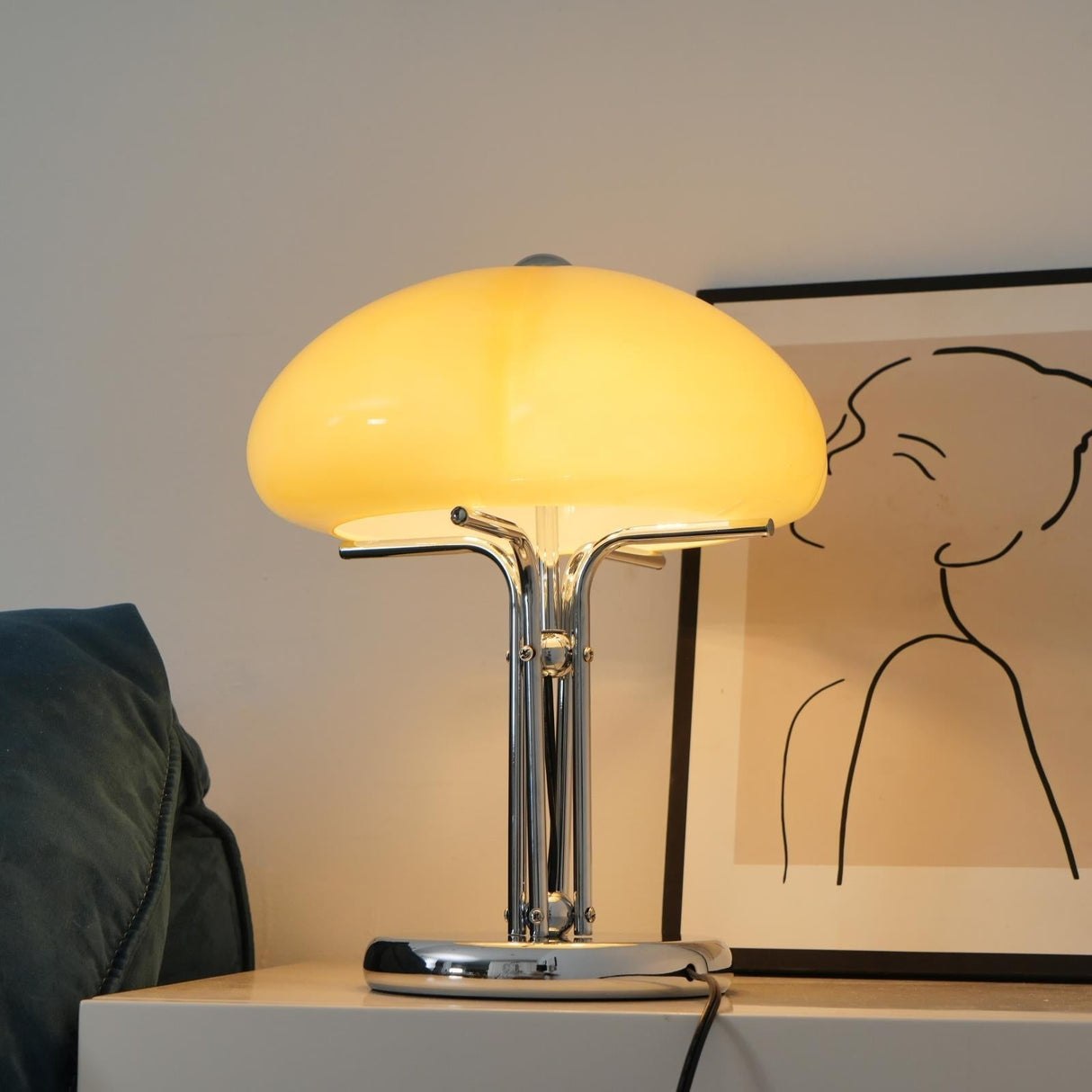 Bauhaus Table Lamp Amber Glass Dome Shade - Product detail 39