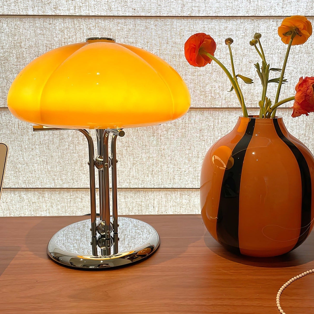 Bauhaus Table Lamp Amber Glass Dome Shade - Product detail 65