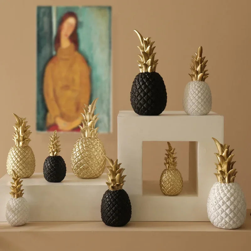Tropical Pineapple Decor White Resin With Gold Crown - Product detail 5