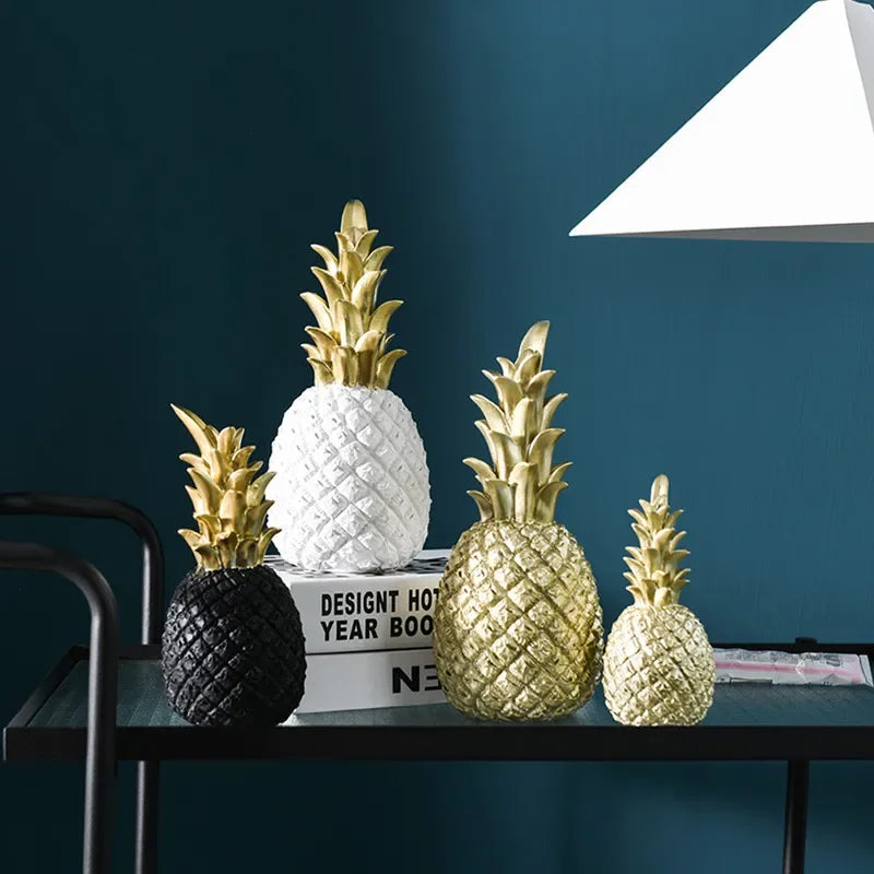 Tropical Pineapple Decor White Resin With Gold Crown - Product detail 4
