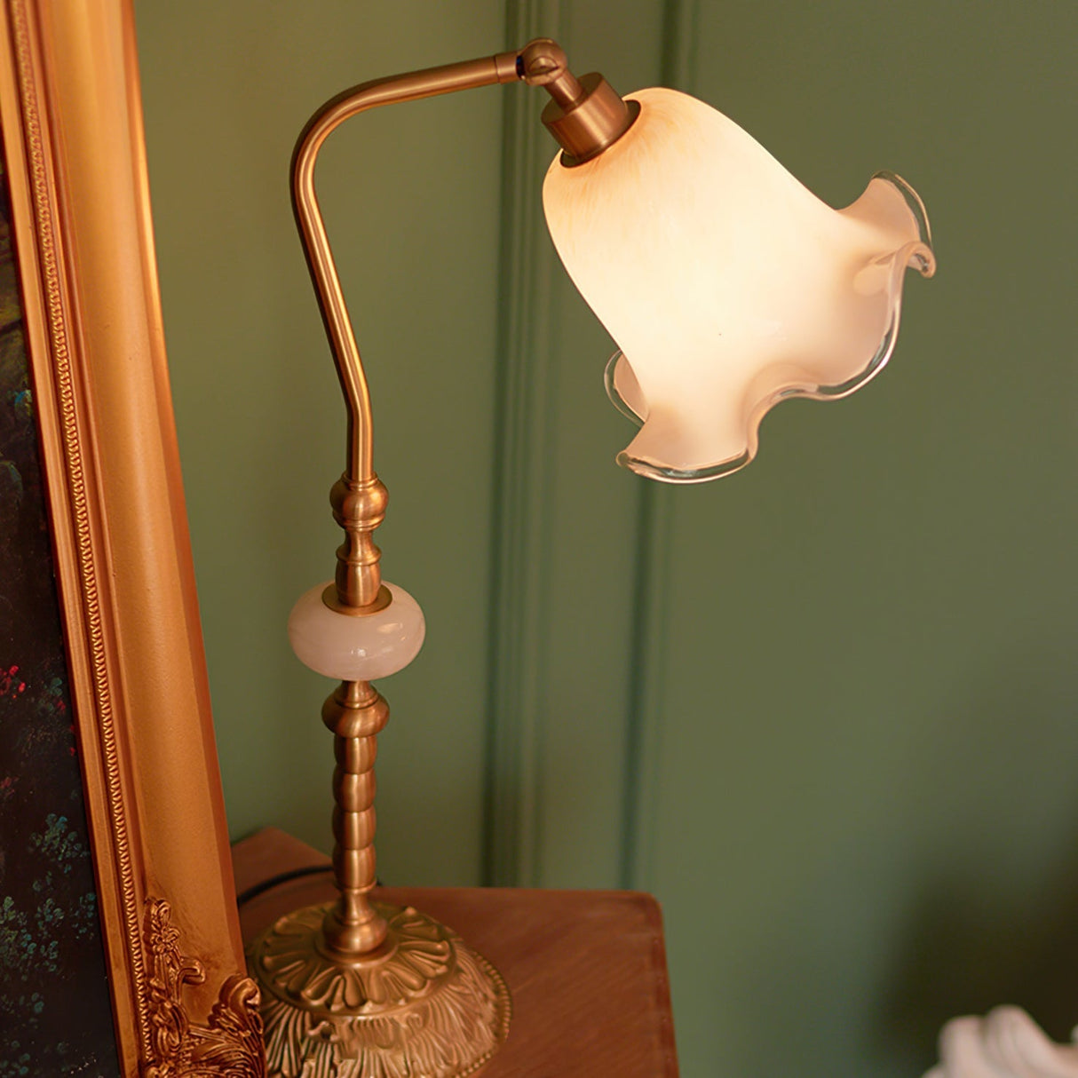 Vintage Table Lamp Brass Base With Glass Floral Shade - Product detail 10