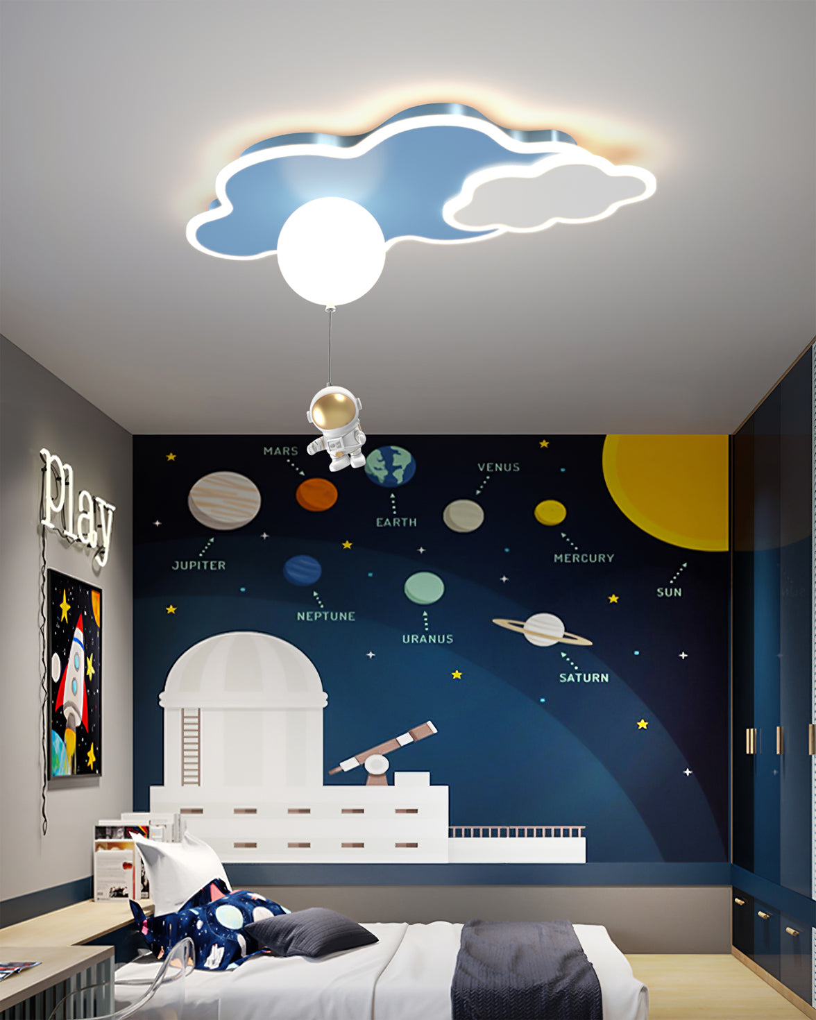 Cloud Ceiling Light Astronaut Balloon Design - Detailed view