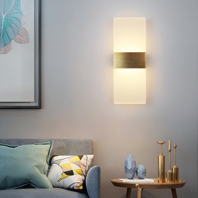 Modern LED Wall Sconce Brushed Gold Metal Accent - Product detail 4