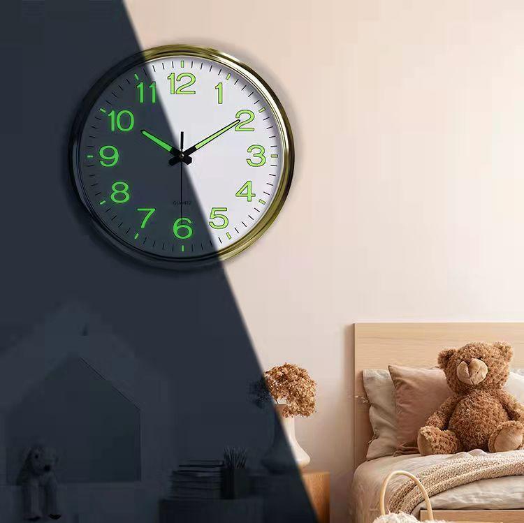 Modern Wall Clock  Backlit Silent Quartz Design - Product detail 5