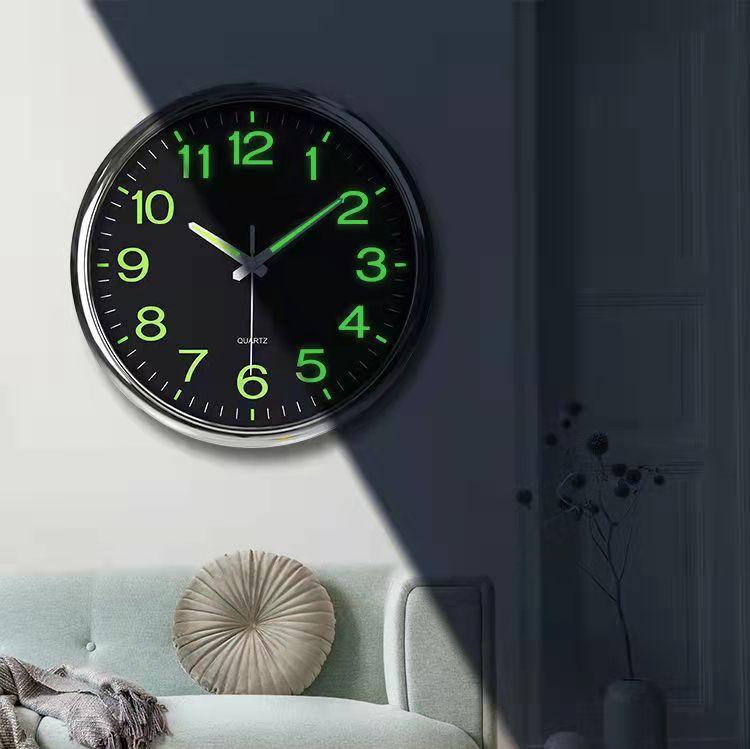 Modern Wall Clock  Backlit Silent Quartz Design - Product detail 4