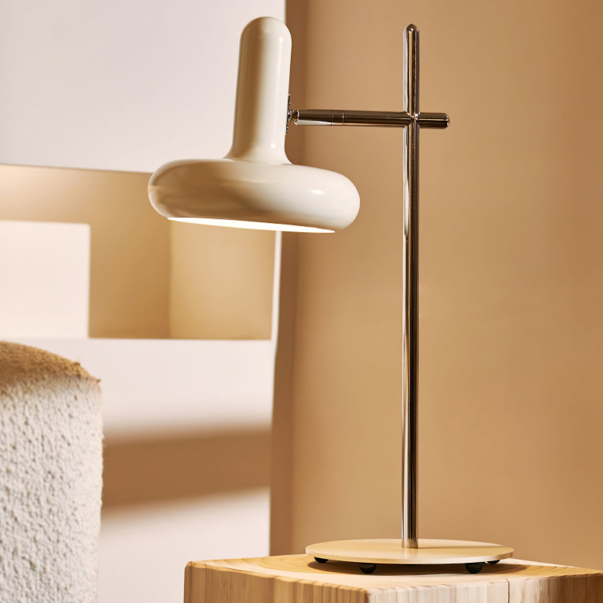 Modern Table Lamp White Metal Adjustable Design - Product example