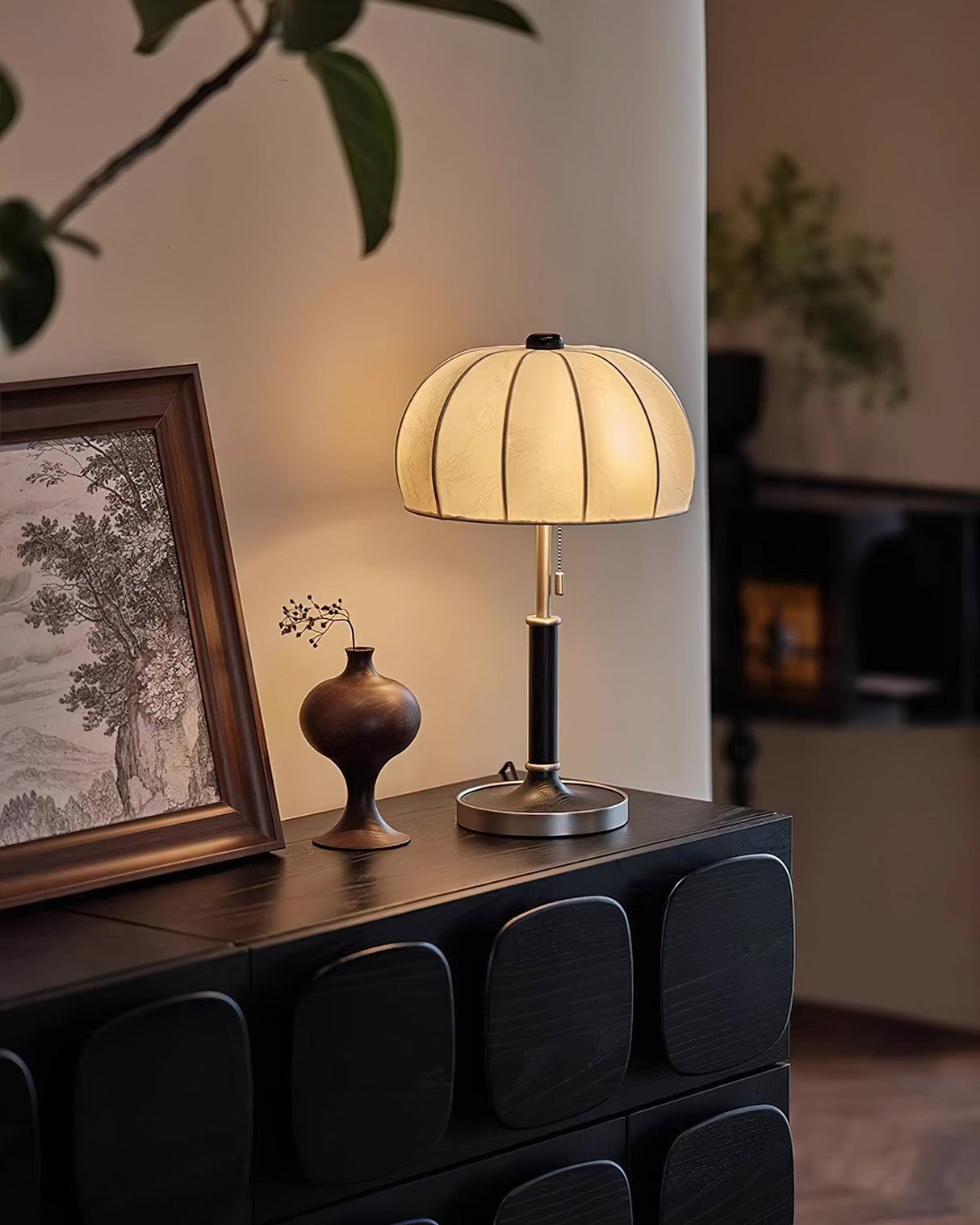 Modern Table Lamp Cream Fabric Shade with Brass Base - Product detail 12