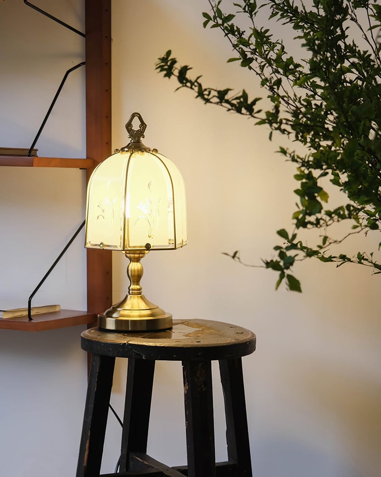 Victorian Table Lamp Glass Dome Orchid Pattern - Product detail 13