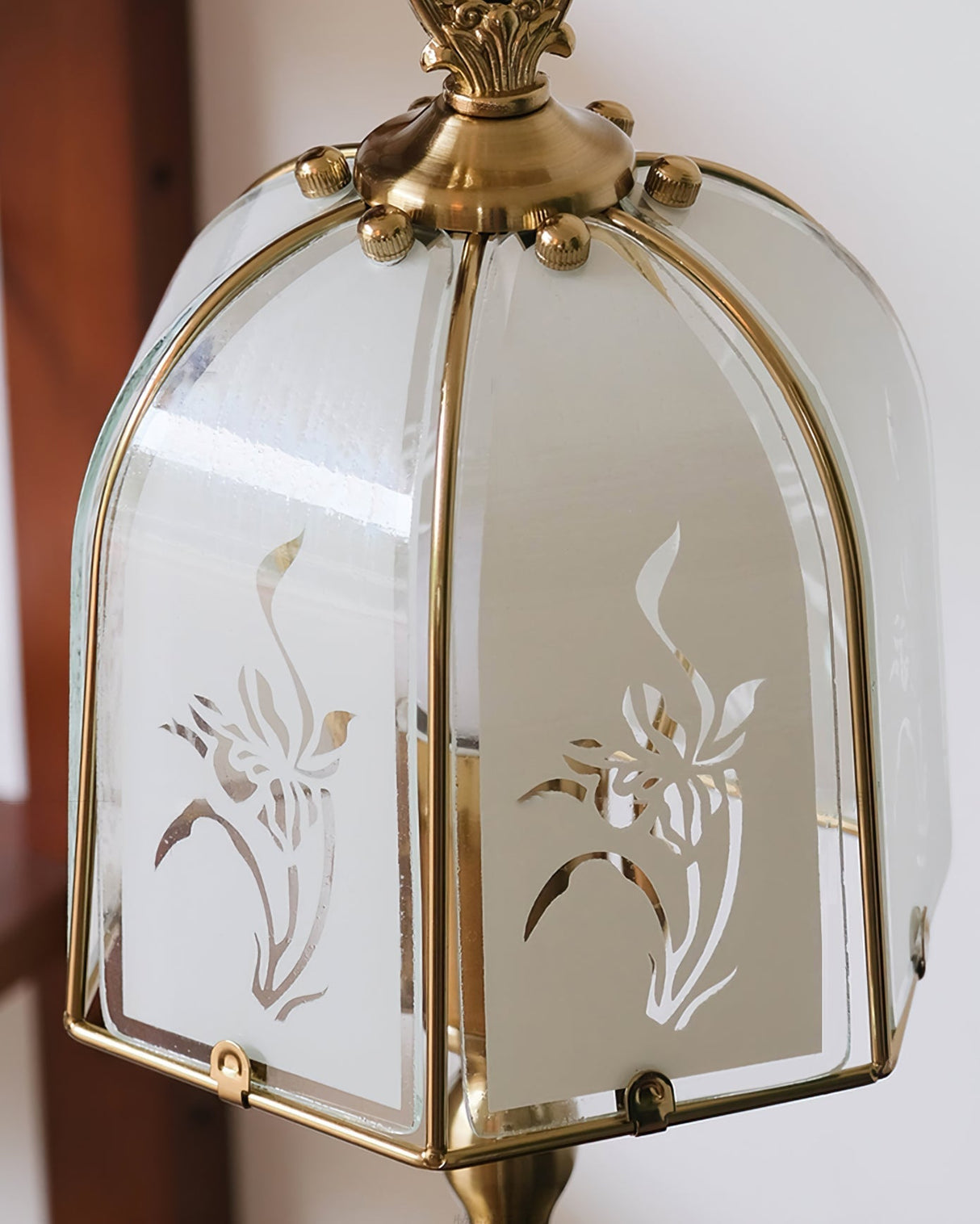 Victorian Table Lamp Glass Dome Orchid Pattern - Product detail 5