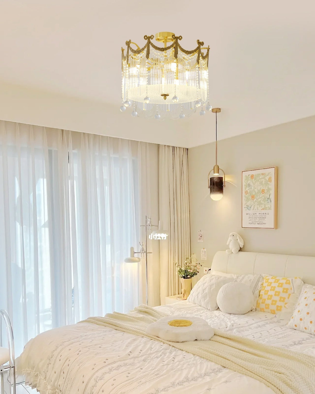 French Crystal Ceiling Light Brass Crown Design With Water Droplets - Product detail 4