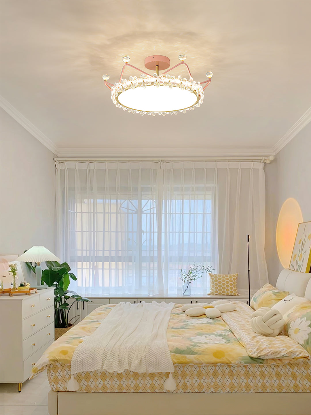 Crown Crystal Ceiling Light Floral Petal Design Gold Finish - Product detail 12