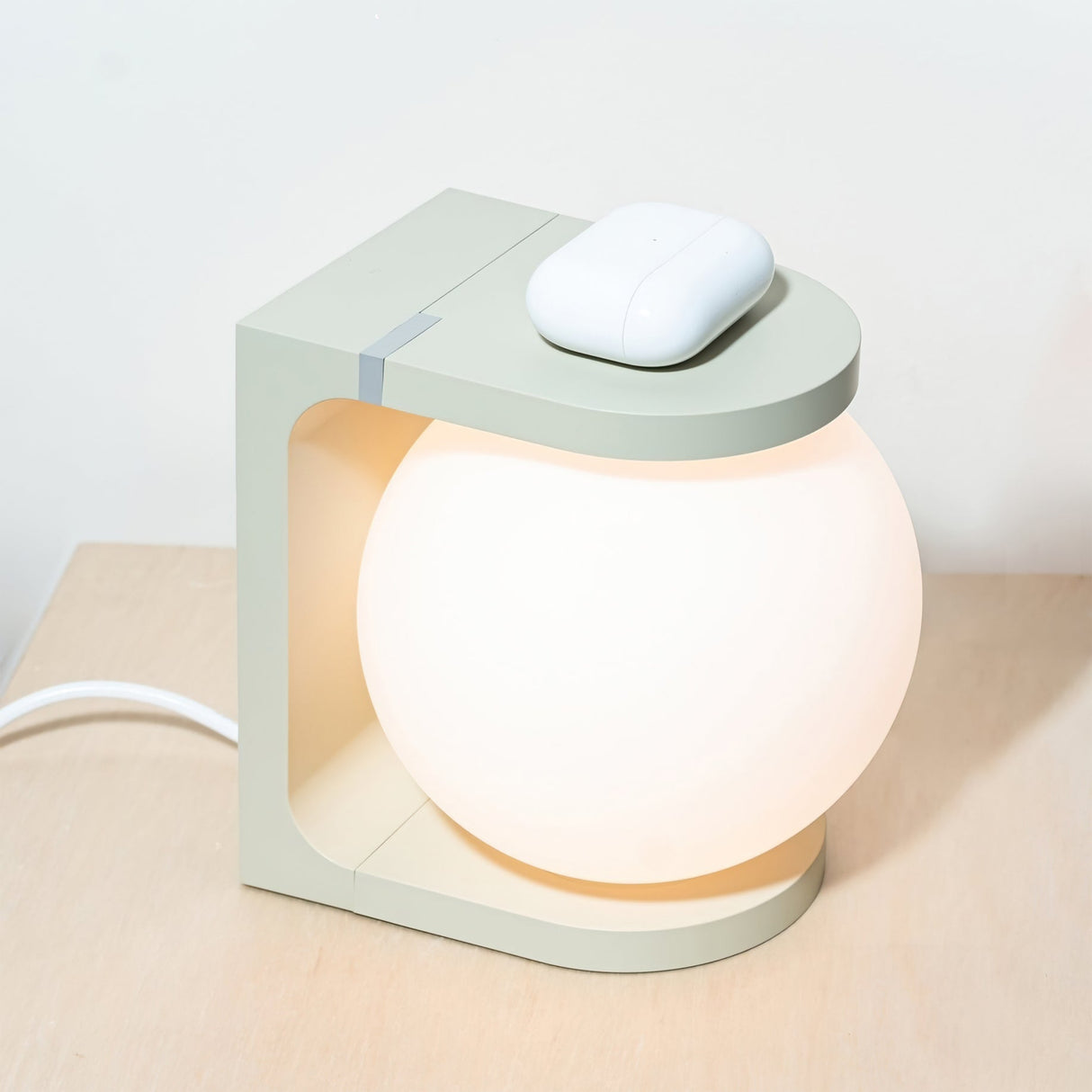 Modern Table Lamp  Wireless Charging Orb Design - Product detail 16