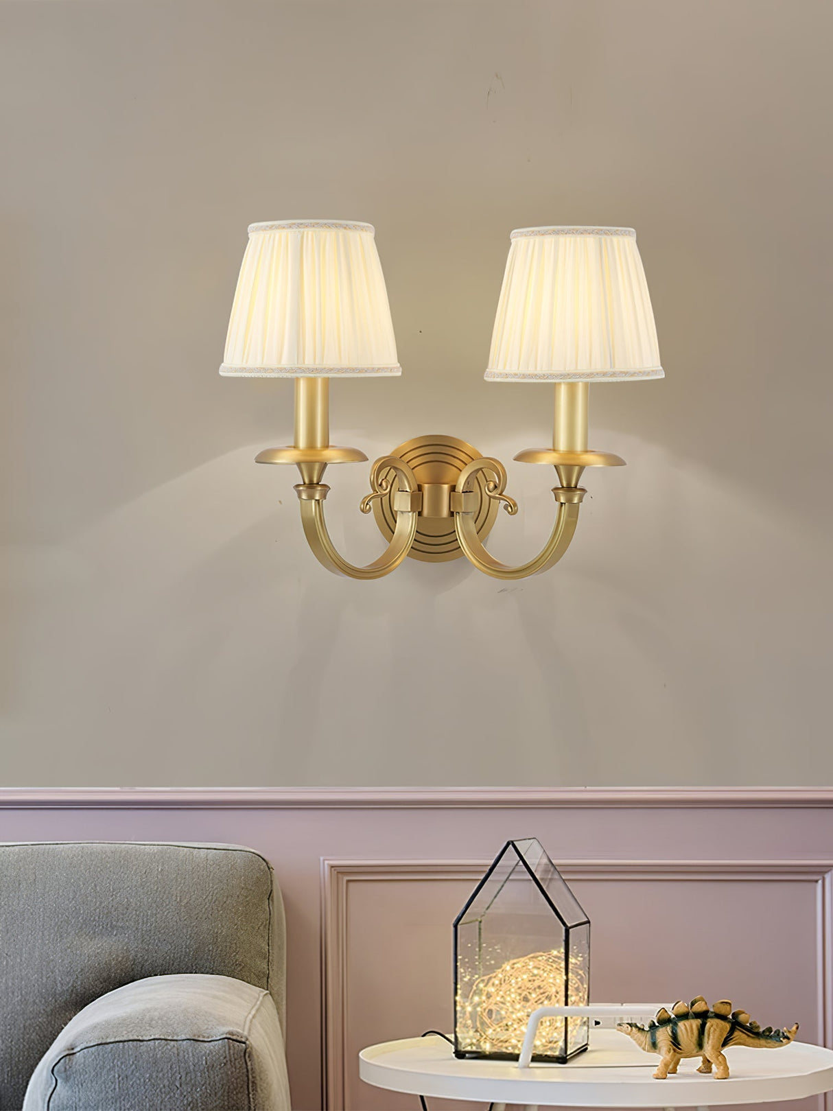 Classic Wall Sconce Brushed Gold Pleated Shade - Product detail 17