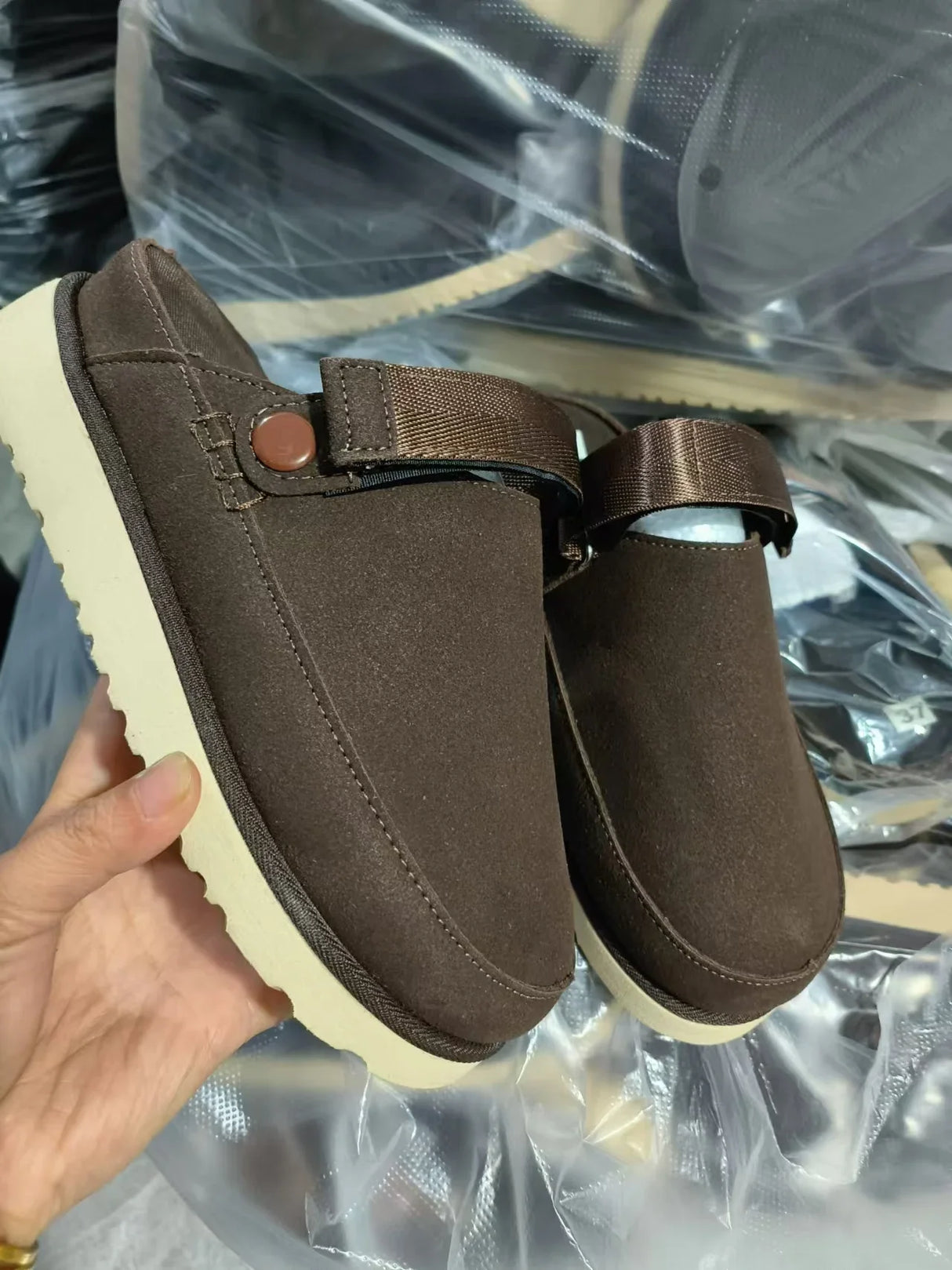 Cozy Shearling Slippers  Suede Winter House Shoes - Product detail 4