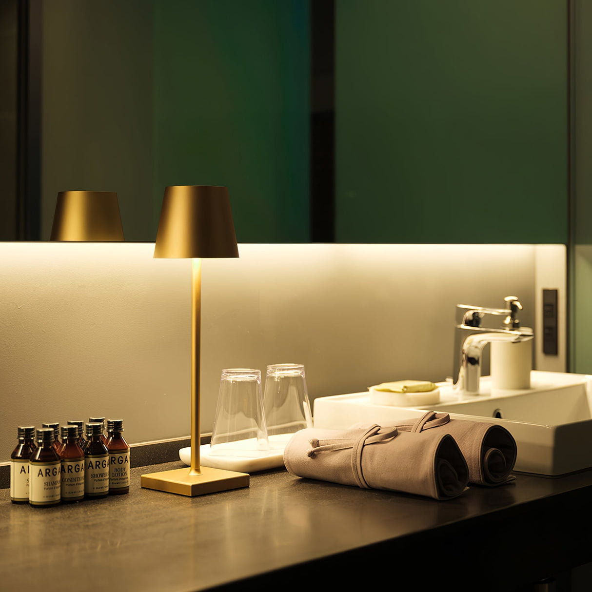 Modern LED Table Lamp Gold Metal Touch Control Rechargeable - Product detail 5
