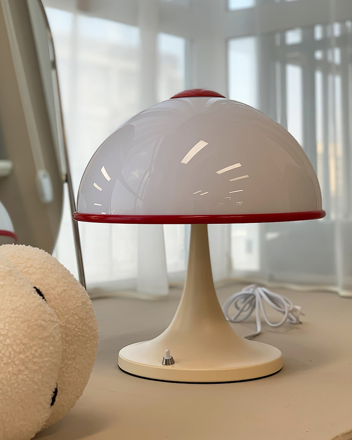Retro Table Lamp White Dome with Red Trim - Product detail 18
