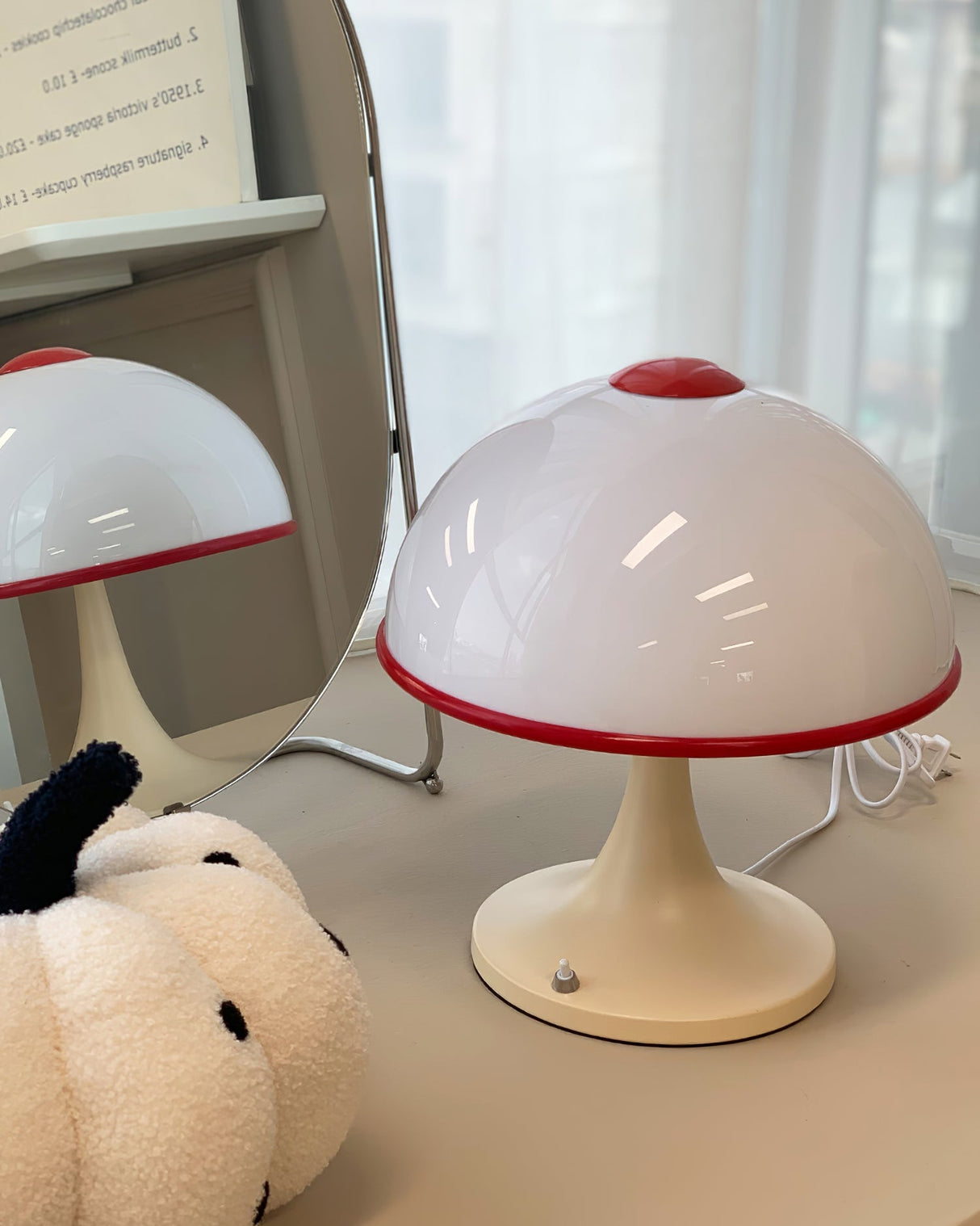 Retro Table Lamp White Dome with Red Trim - Product detail 19