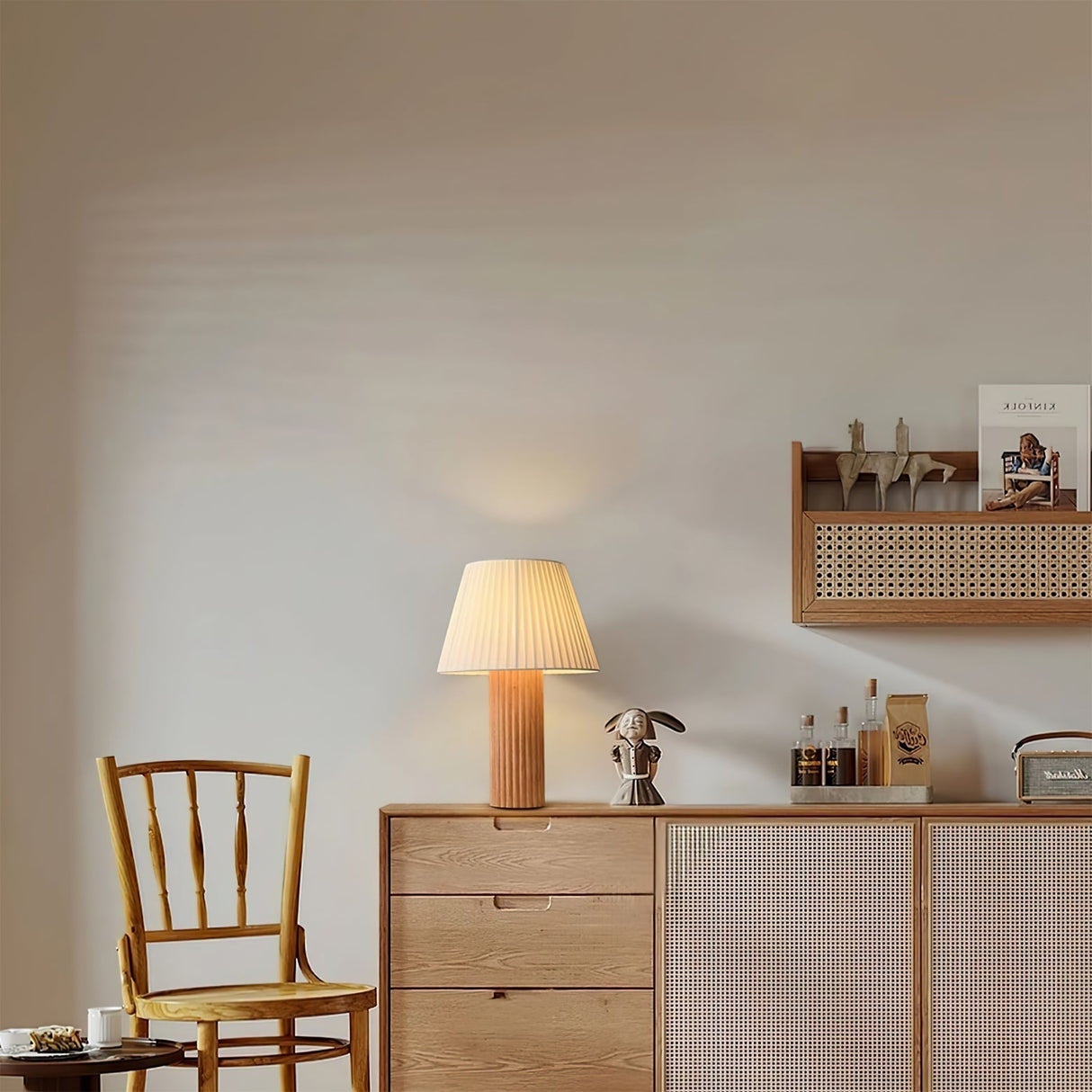 Modern Table Lamp Ribbed Wood Base with Pleated Shade - Product detail 5